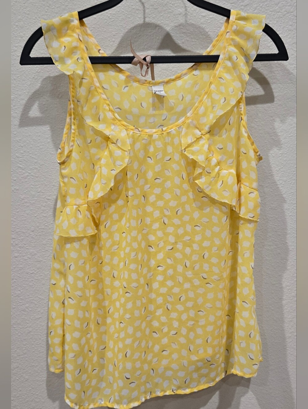 Old Navy Yellow Ruffle-Sleeve Camisole with White Leaf Print